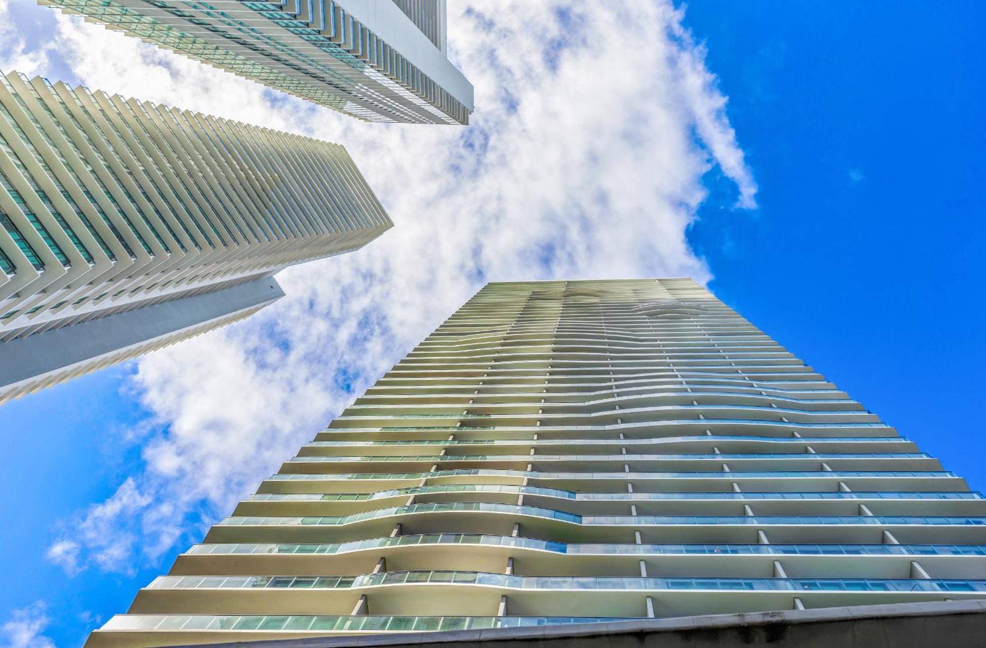 Exclusive One-bedroom High-rise In *