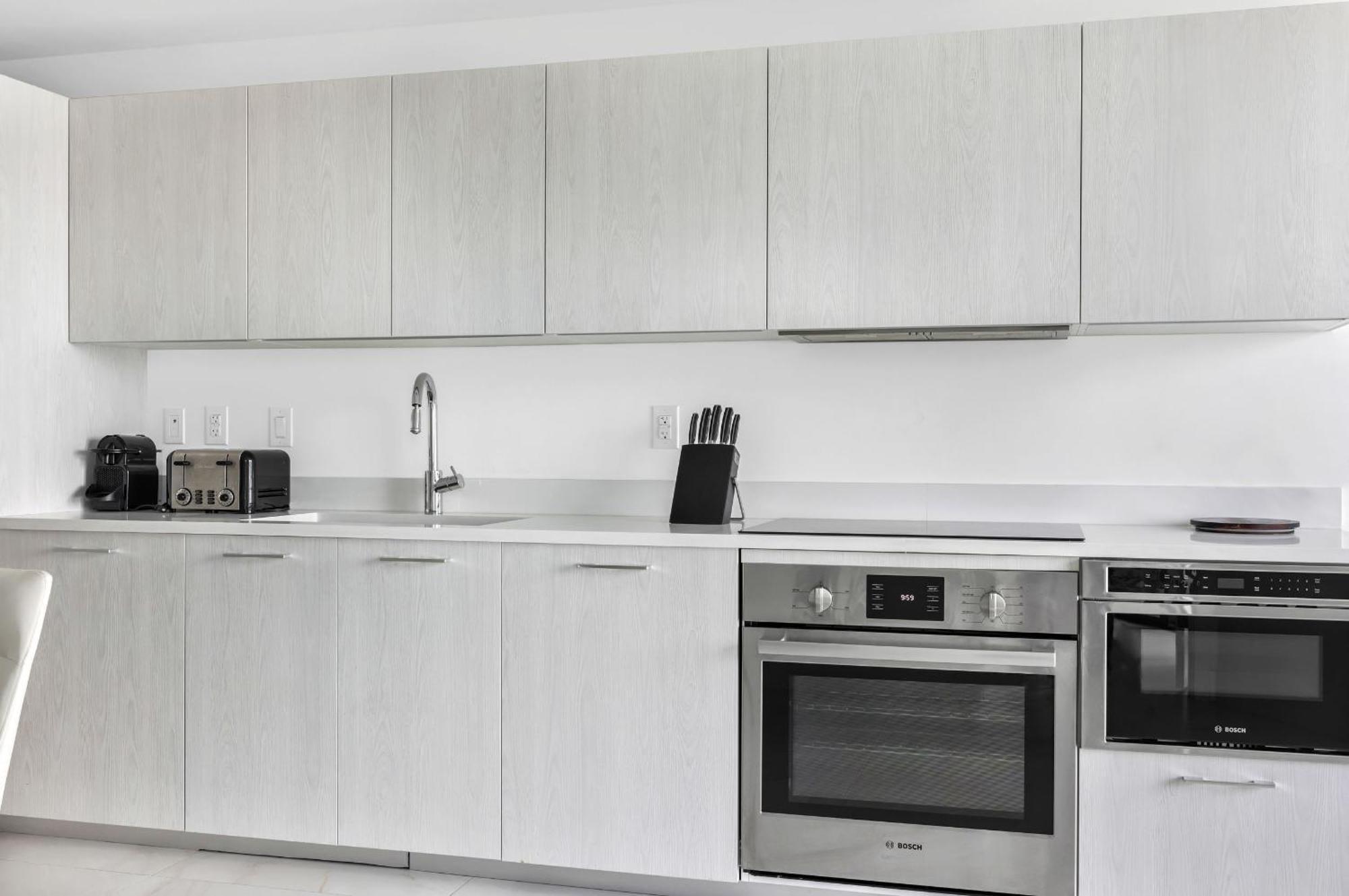 Exclusive One-bedroom High-rise In * Miami